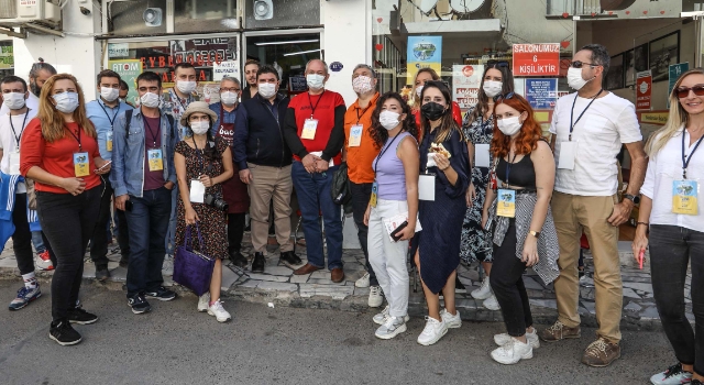 Sosyal medya fenomenleri Buca Sokakları'nda