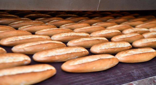 İzmir’de Halk Ekmek’te zam yok