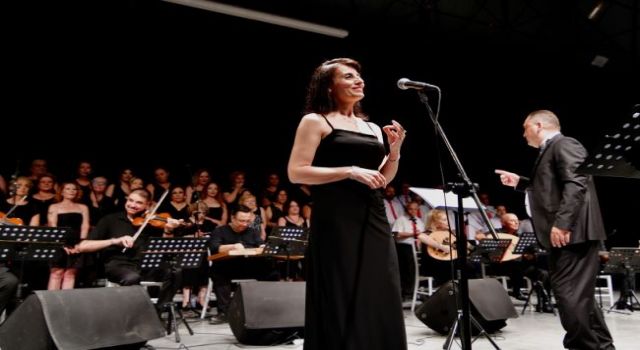 Büyükpark'ta Türk Sanat Müziği rüzgarı esti