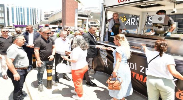 Çiğli Belediyesi’nden Ferdi Zeyrek için anma...
