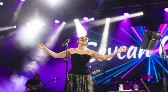 Balçovalılar Sevcan Orhan’la coştu 