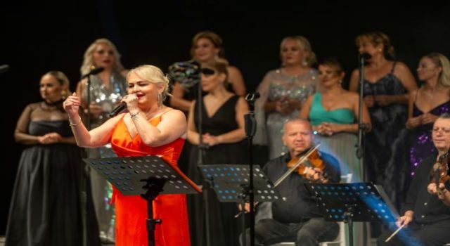 Bornova'dan Sanat Güneşi'ne vefa...