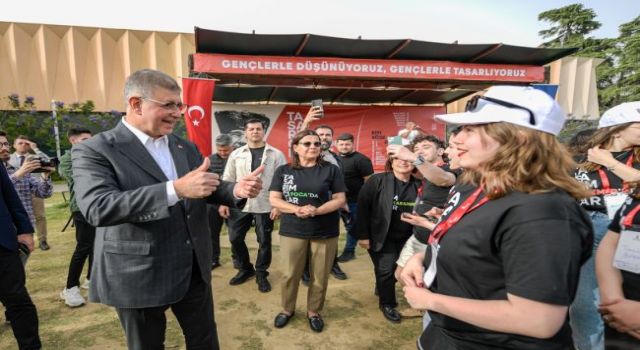 Çünkü İzmir gençleriyle güzel...