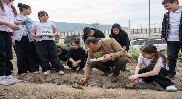 Kent Bostanlarında yaz sezonu coşkuyla başladı