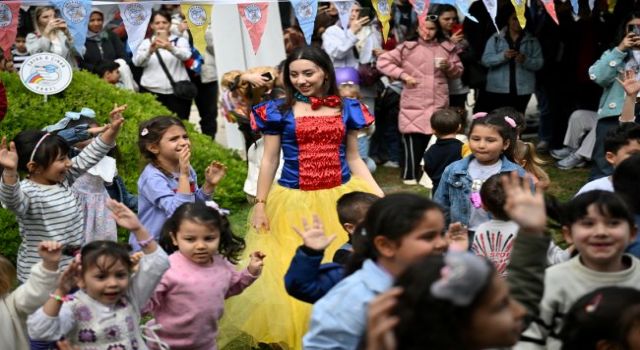 Sayra & Çınar’ın adı gülüşlerle yaşıyor