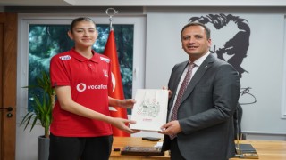 Bornova'nın Gururu Hasret Tuncer, Milli Takım yolunda