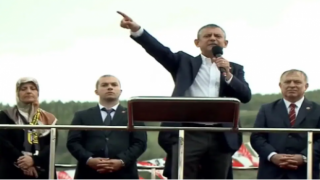 Özel, AK Parti'nin kalesi Bayburt'tan Erdoğan'a yüklendi...