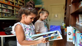 Bornova’da 8 kitaplık 9 bin üye ile hizmette