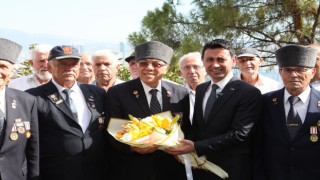 Başkan Önal, gazilerle bir araya geldi...