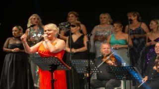 Bornova'dan Sanat Güneşi'ne vefa...