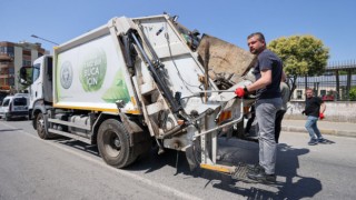 Buca’da eylem bitti, temizlik çalışmaları hızla başladı