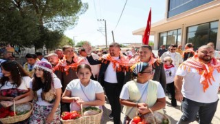 Buca’nın baldan tatlı şenliği coşkulu geçti