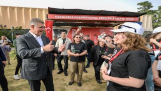 Çünkü İzmir gençleriyle güzel...