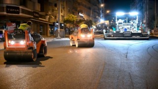 Mustafa Kemal Caddesi’nde gece mesaisi