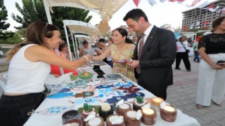 Bayraklı’nın üreten kadınlarına özel sergi