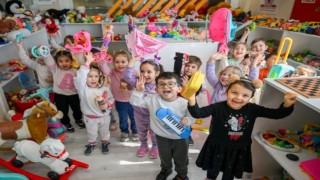 Her çocuğun oyuncakla oynama hakkı var!