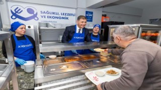 İzmir’de 25 liralık sofra Kent Lokantası'nda